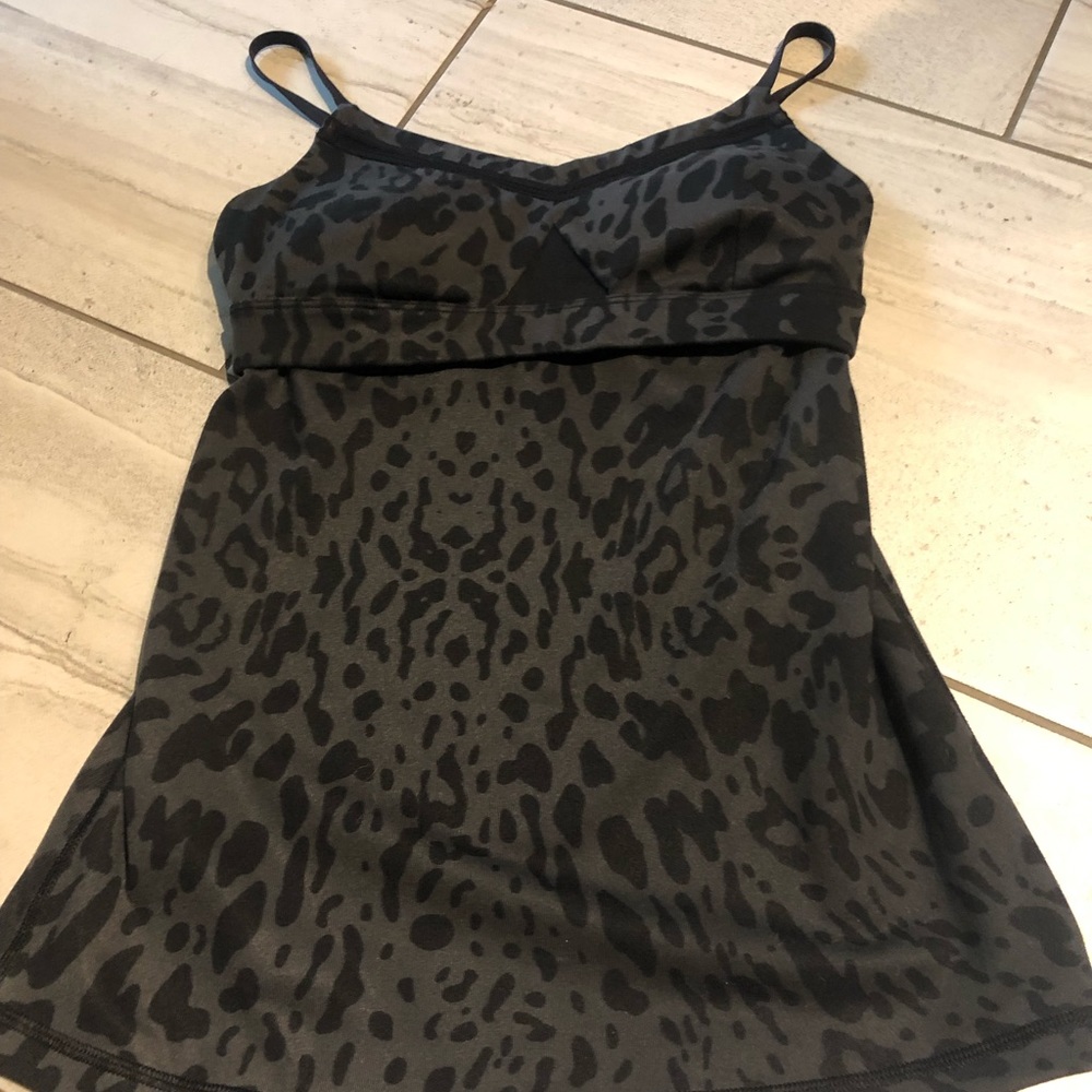 🥳 SALE- Lululemon Leopard Print Strappy Back Tank